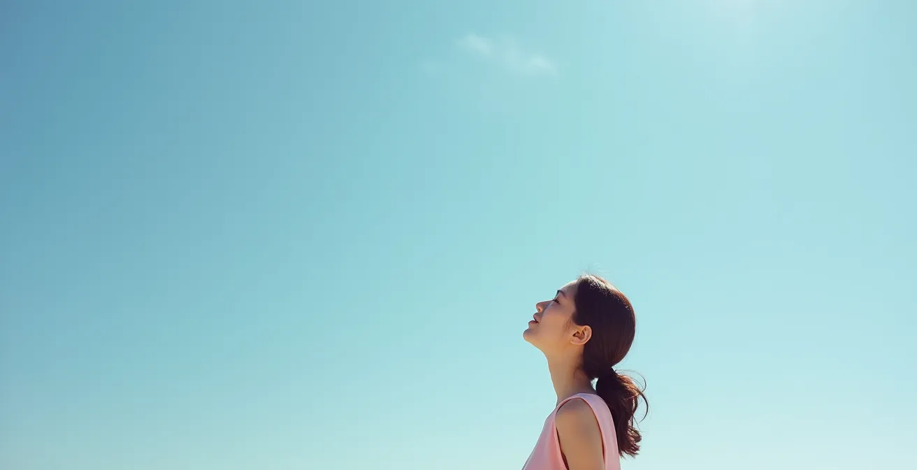 Portrait vertical avec large espace négatif en haut pour placement de titre